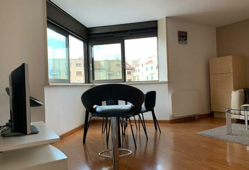 Superbe T2 Avec Place De Parking