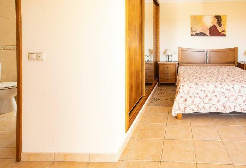 Villa Agapito   Sea View   Ac   By Bedzy