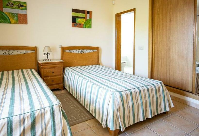 Villa Agapito   Sea View   Ac   By Bedzy