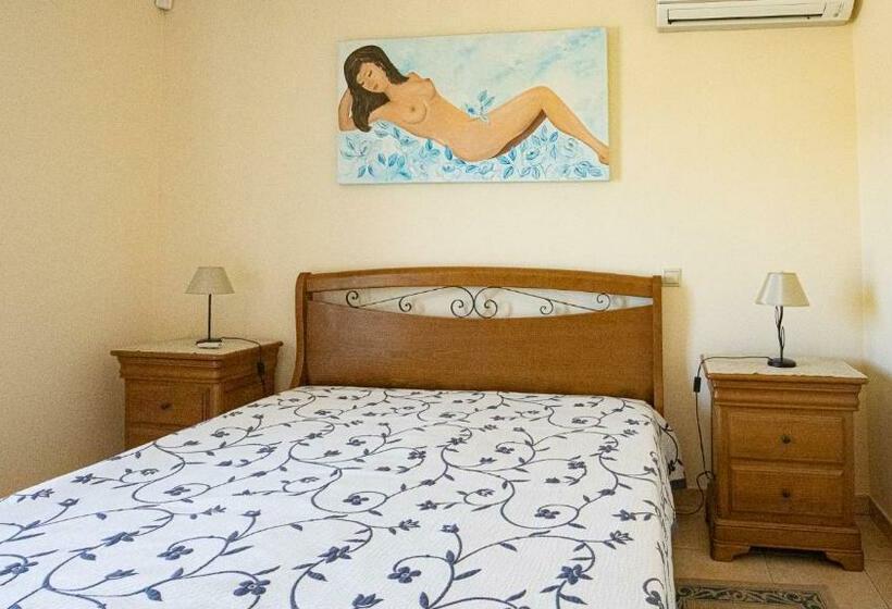 Villa Agapito   Sea View   Ac   By Bedzy