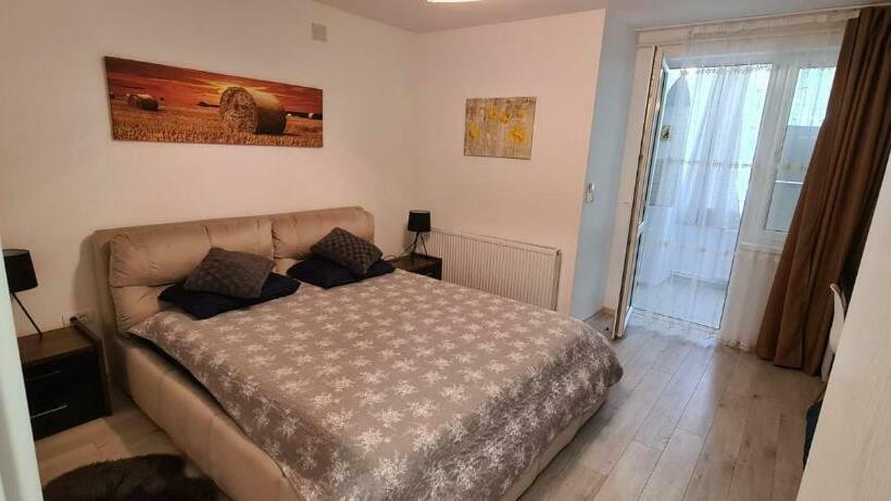 Apartament Cu 1 Camera Spatios ,luminos