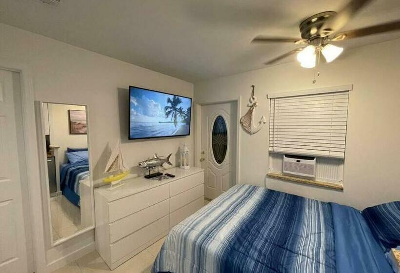 Aqua Studio 5 Min To Beach