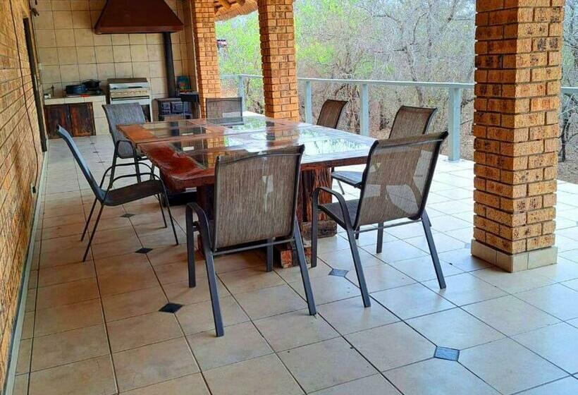 צימר Kaizen Honeybadger Lodge