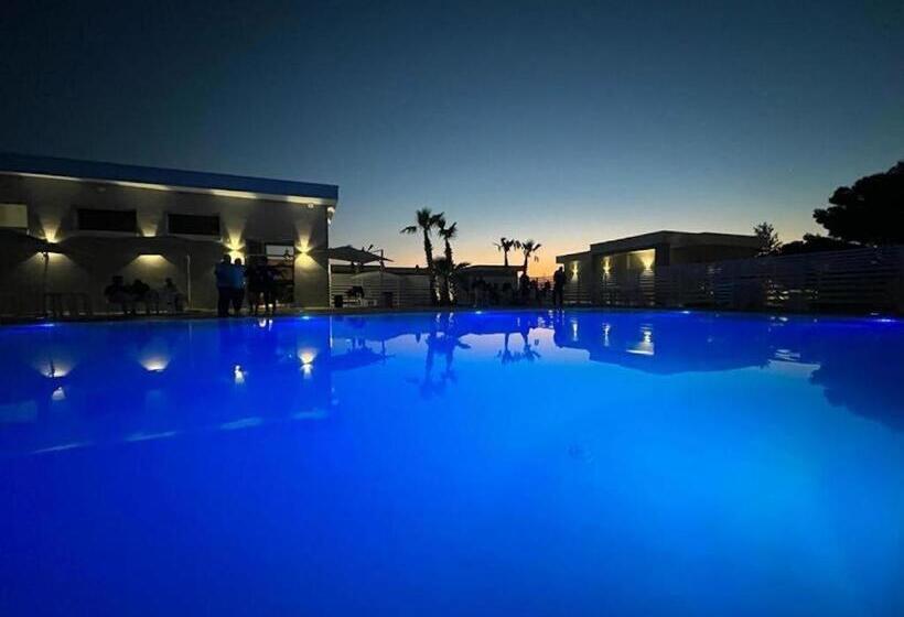 مبيت وإفطار Poolside