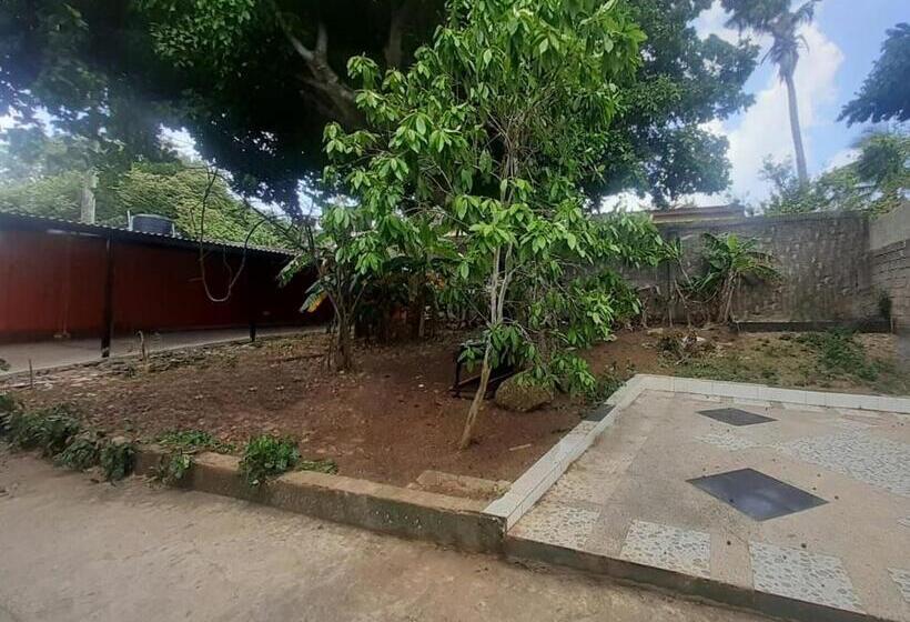 Bed and Breakfast Posada Miss Nailita