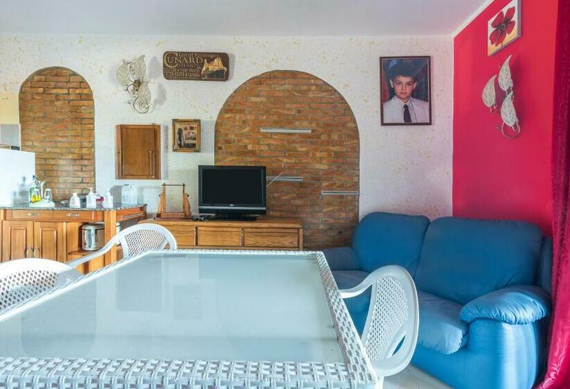 Casavacanza Immersa Nel Verde