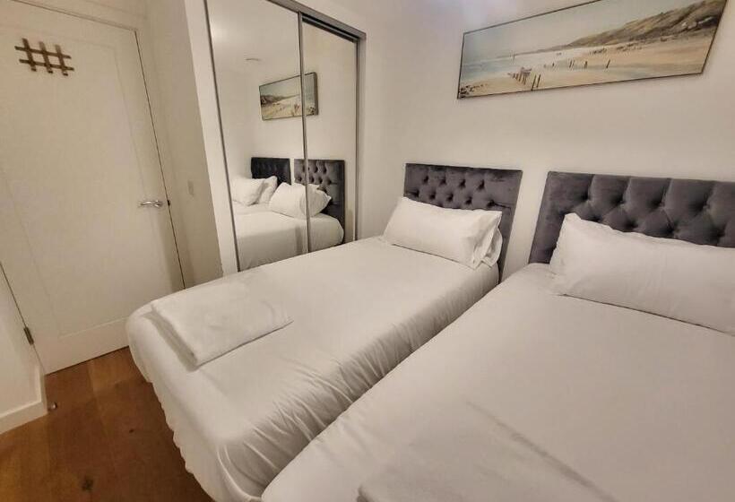 City Centre Stylish Apartment Croydon Free Parking Provided