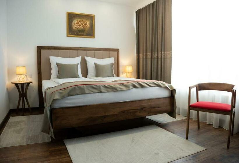 Edemus   Motel & Restaurant