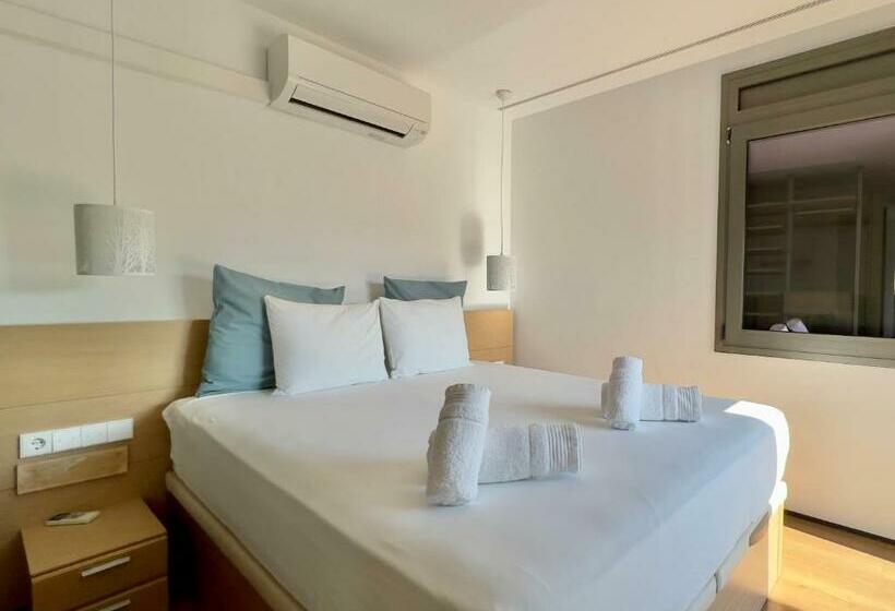 Els Pins    Casa Amb Piscina A Tocar De Banyoles