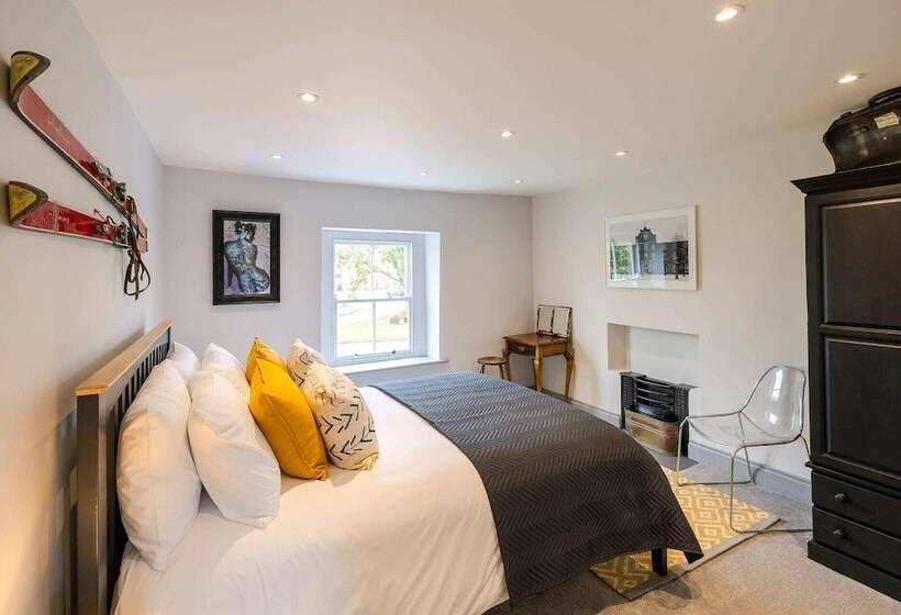 Host Stay Virginia House