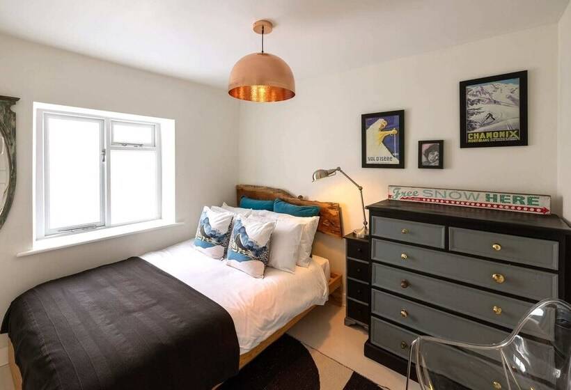 Host Stay Virginia House