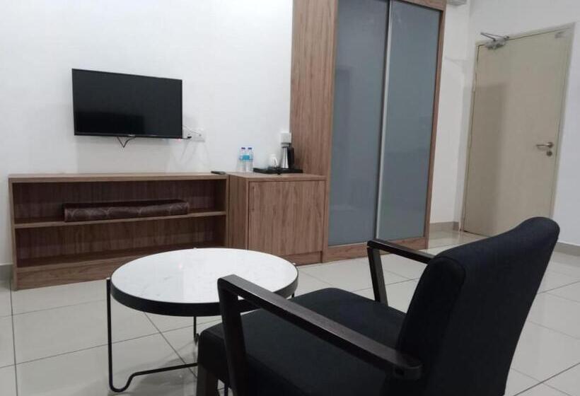 فندق Capital O 90614 Cvia Ummul