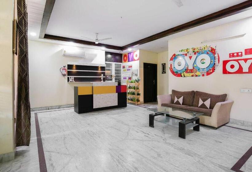 فندق Collection O The Orchid  Near Omaxe Celebration Mall