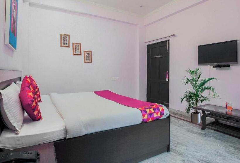 فندق Collection O The Orchid  Near Omaxe Celebration Mall