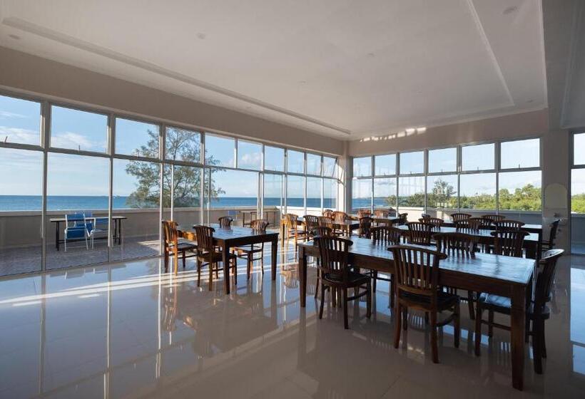 فندق Kelayang Beach