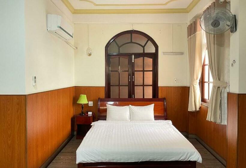 هتل Khách Sạn Mekong Star