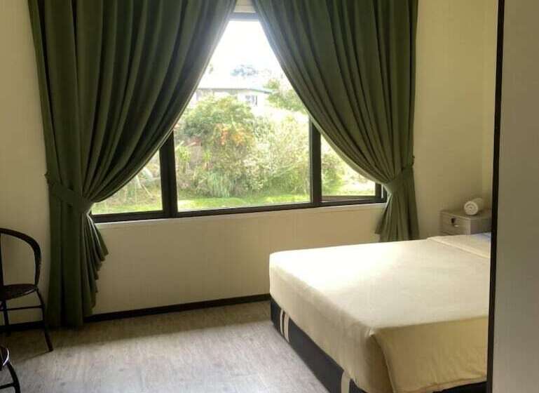 בית מלון כפרי Oyo 90616 George Adventure Base