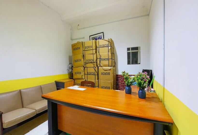 בית מלון כפרי Oyo 90624 Thank Q Inn 4