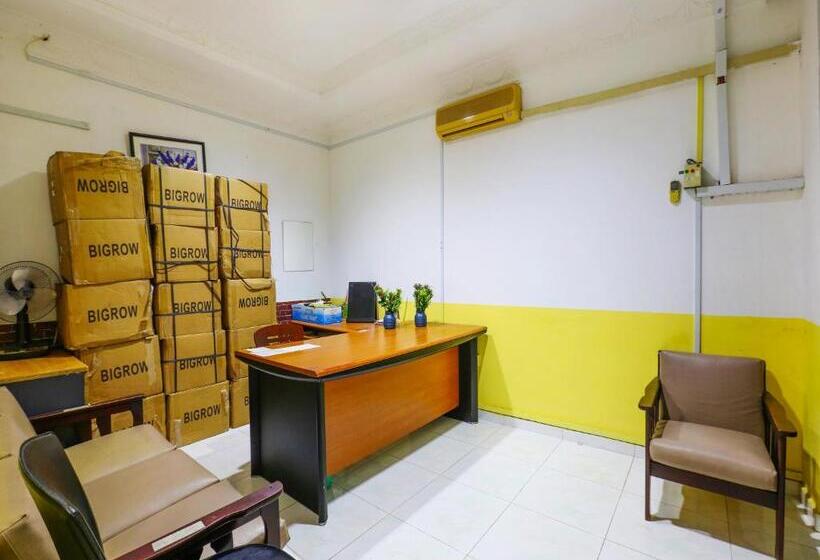 בית מלון כפרי Oyo 90624 Thank Q Inn 4