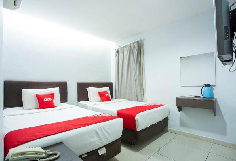 בית מלון כפרי Oyo 90624 Thank Q Inn 4