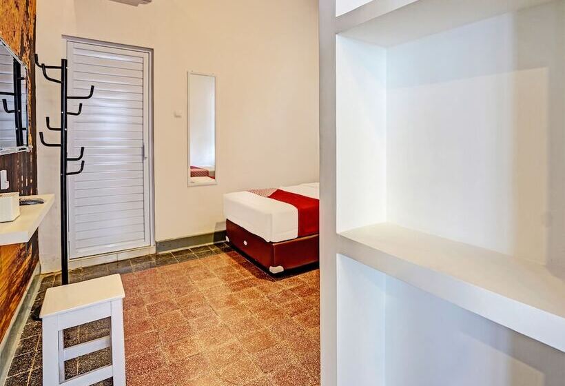 בית מלון כפרי Oyo 91618  Nawangwulan