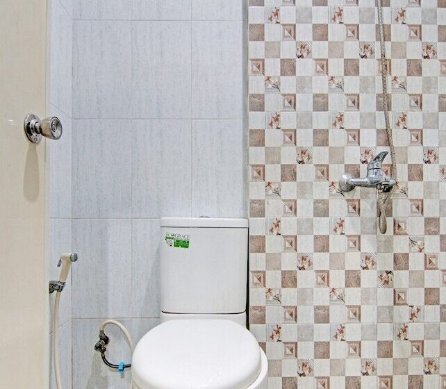 호텔 Oyo 91642 Fhazel Residence Syariah