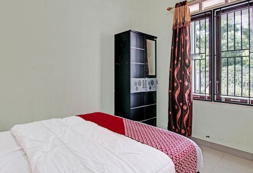 호텔 Oyo 91642 Fhazel Residence Syariah