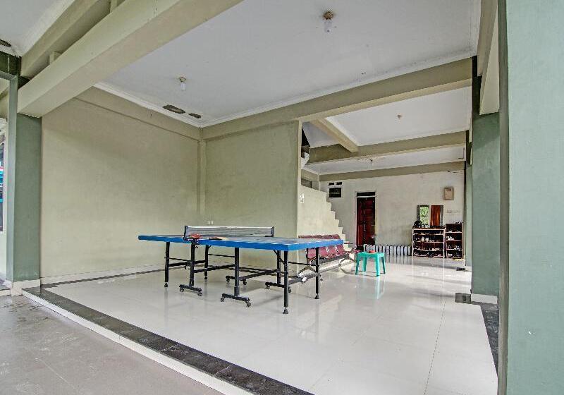 هتل Oyo 91642 Fhazel Residence Syariah