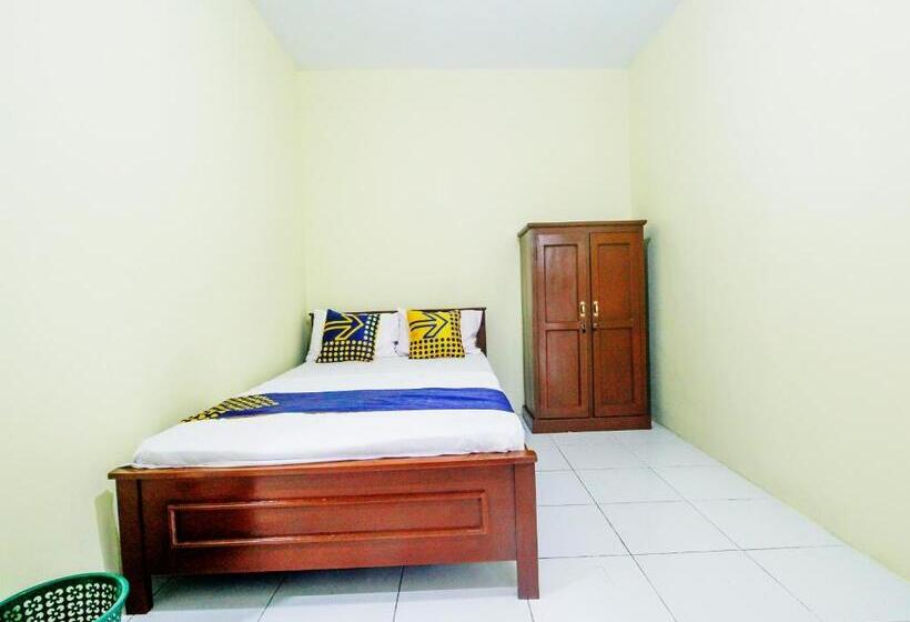 酒店 Spot On 91606 Nadin Guest House