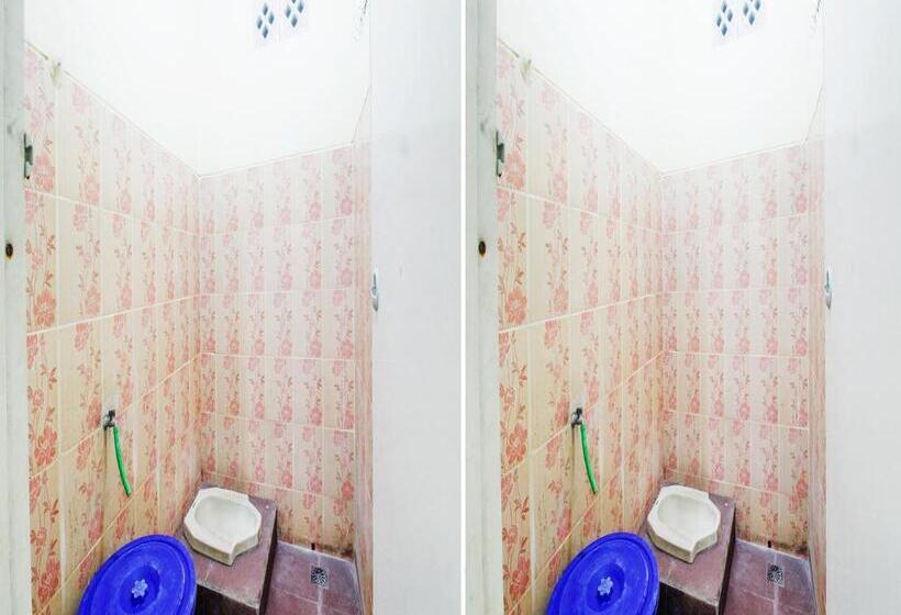 酒店 Spot On 91606 Nadin Guest House