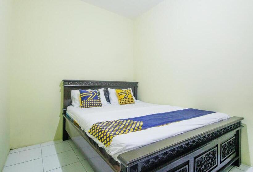 酒店 Spot On 91606 Nadin Guest House