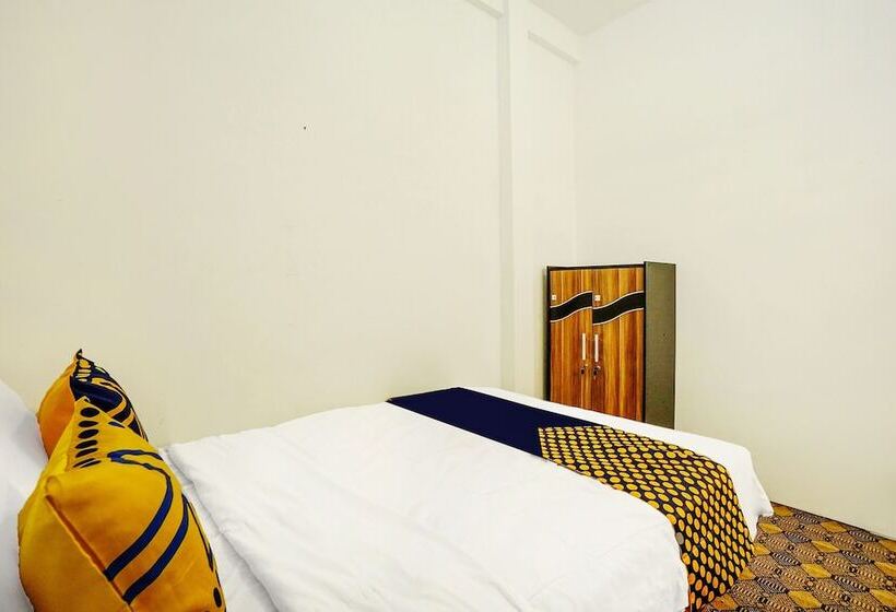 בית מלון כפרי Spot On 91615 Arumba Guest House Syariah