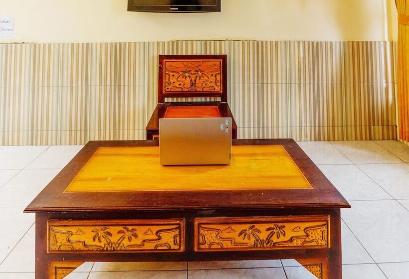 בית מלון כפרי Spot On 91615 Arumba Guest House Syariah