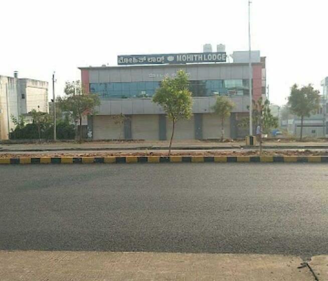 فندق Spot On 93446 Mohith Lodge