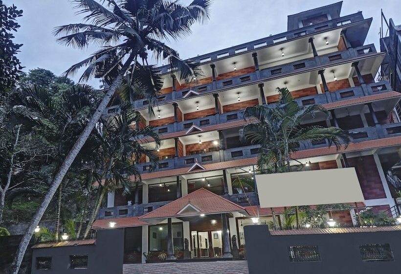 호텔 Treebo Trend Green Palm Resorts