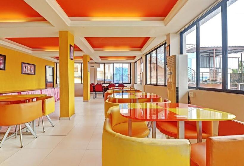 호텔 Treebo Trend Green Palm Resorts