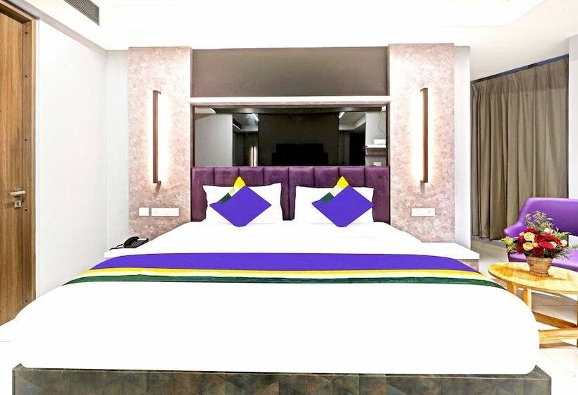 Отель Treebo Premium La Orchid