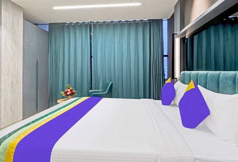 Отель Treebo Premium La Orchid