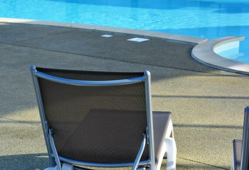 Mobil Home Pmr Tout Confort, 200m Plage, Piscine, 4 Pers, 2 Chambres, Parking, Wifi, Ménage Inclus