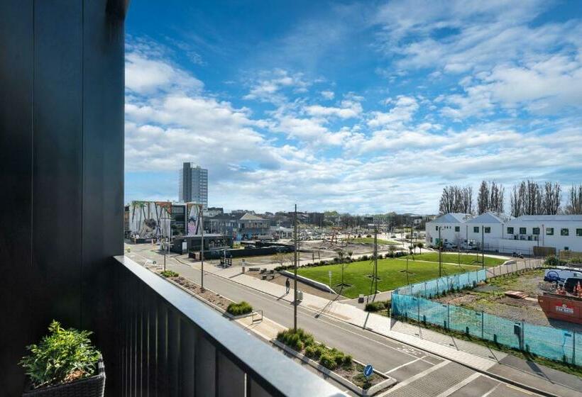 Top Floor Luxury City Central W Sunny Balcony