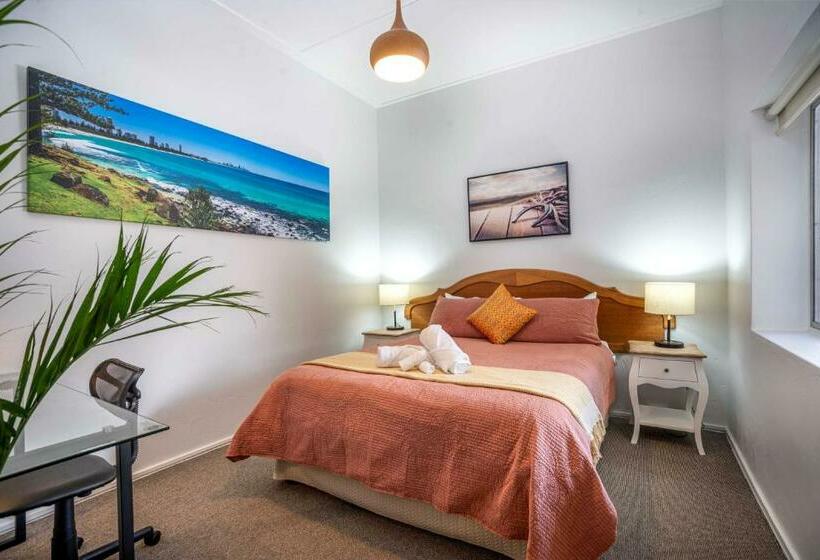 One Bedroom Apartment On Summer