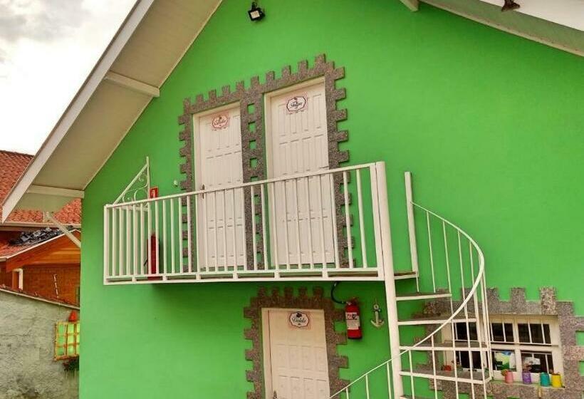 펜션 Pousada Araucária Suítes