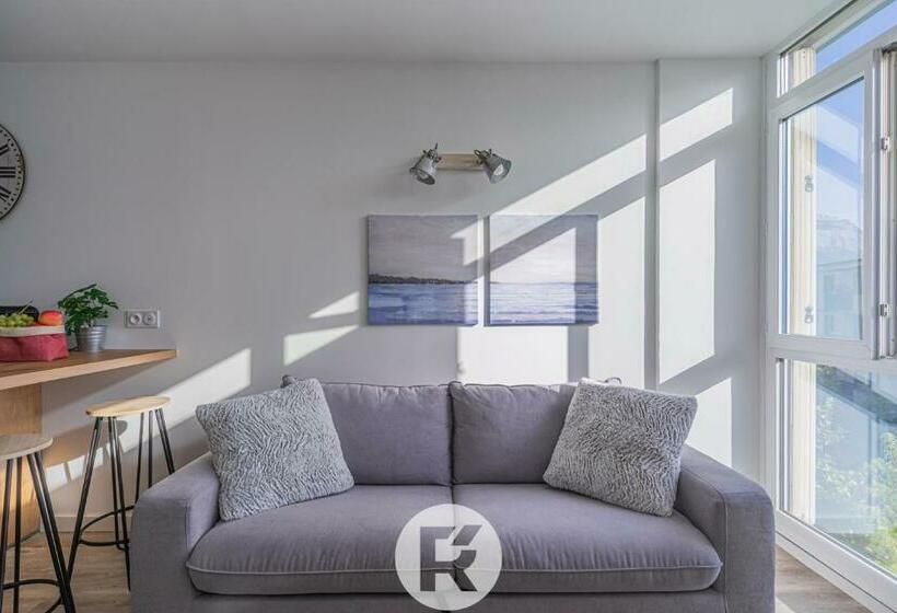 R Apparts T2 Le Belledonne View