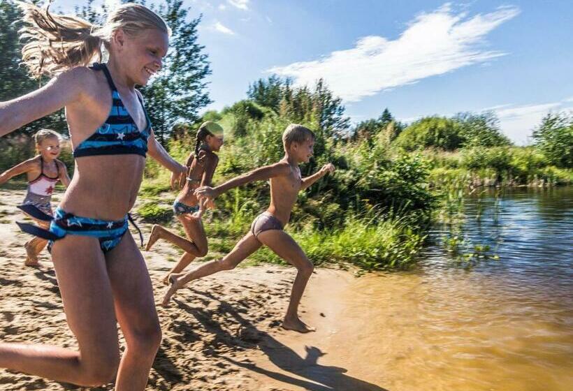 リゾートホテル Landal Drentse Lagune