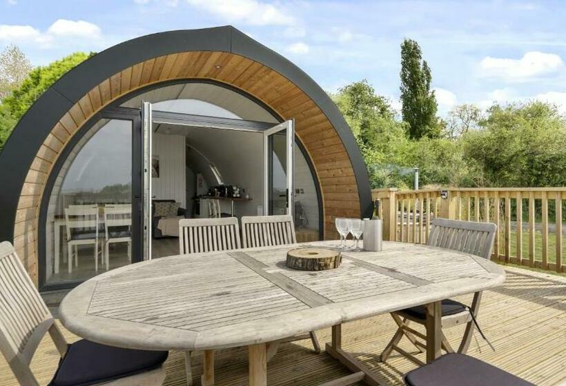 Finest Retreats   The Highland Camping Pod