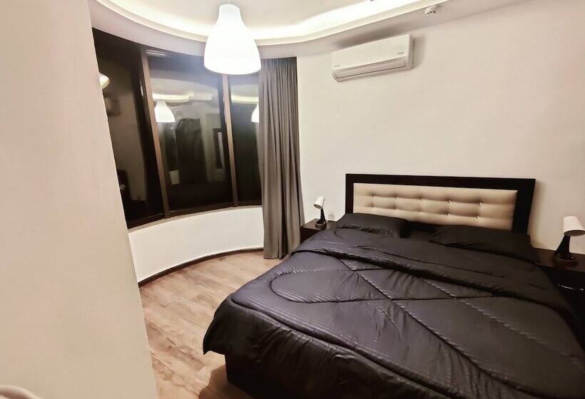 28 1  Lovely Apartment Close To All Services