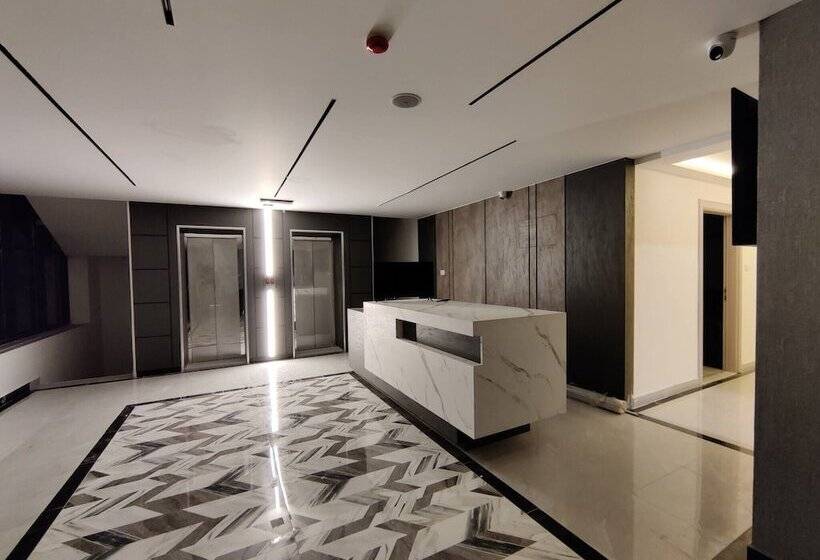 45m Luxury Room Royal View Near All Services