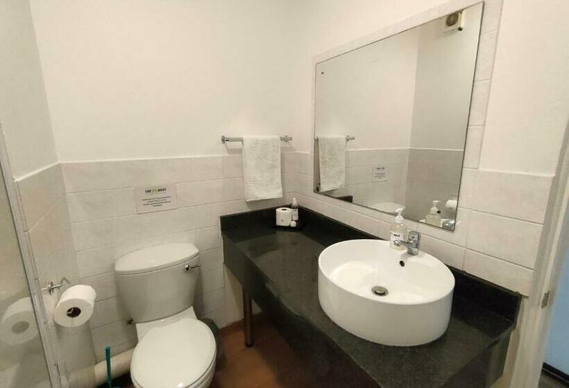 Brookes Hill   Stunning Views