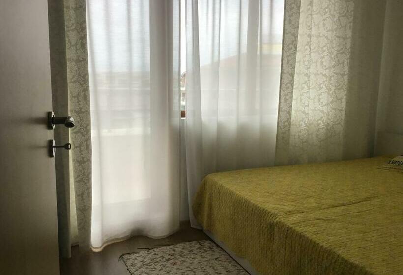 Casa Del Mar Apartment