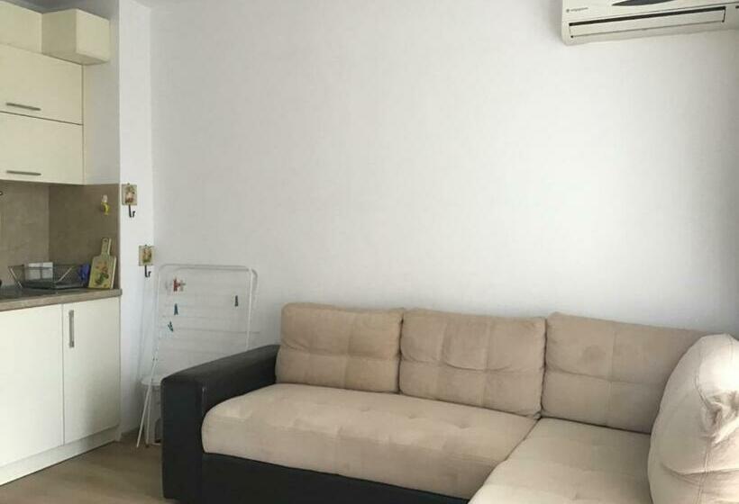 Casa Del Mar Apartment